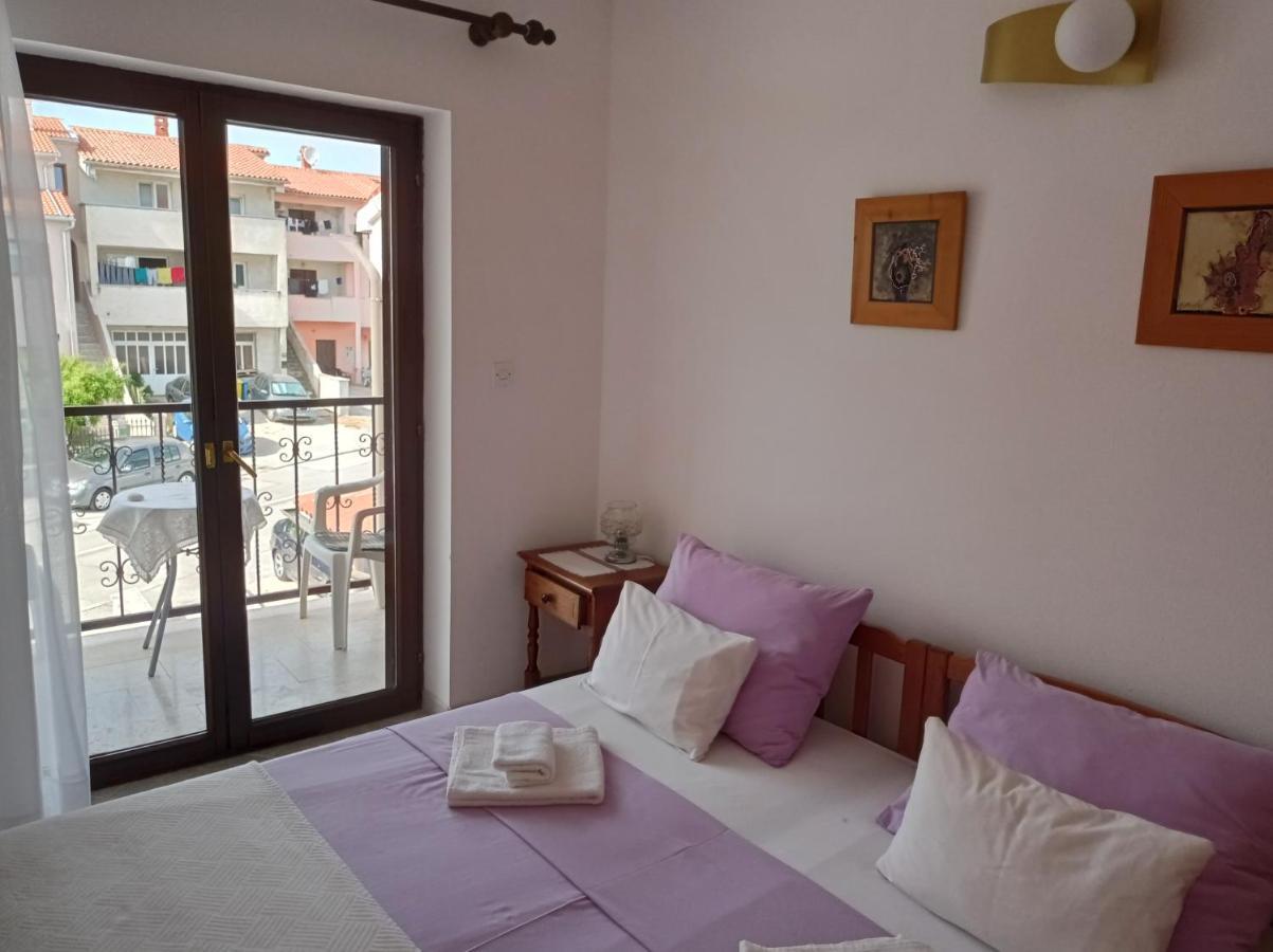 "Sunny" - Studio Apartment Pula Ngoại thất bức ảnh