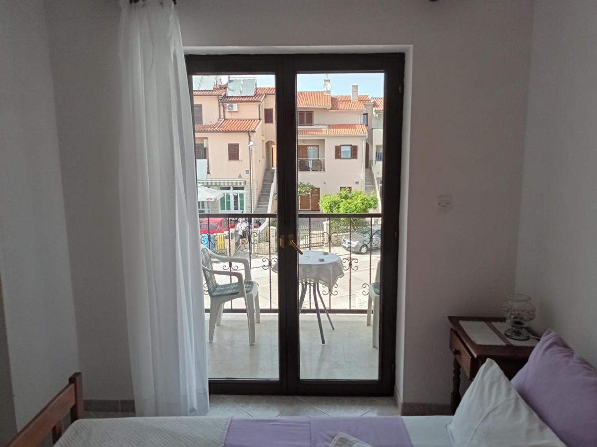 "Sunny" - Studio Apartment Pula Ngoại thất bức ảnh
